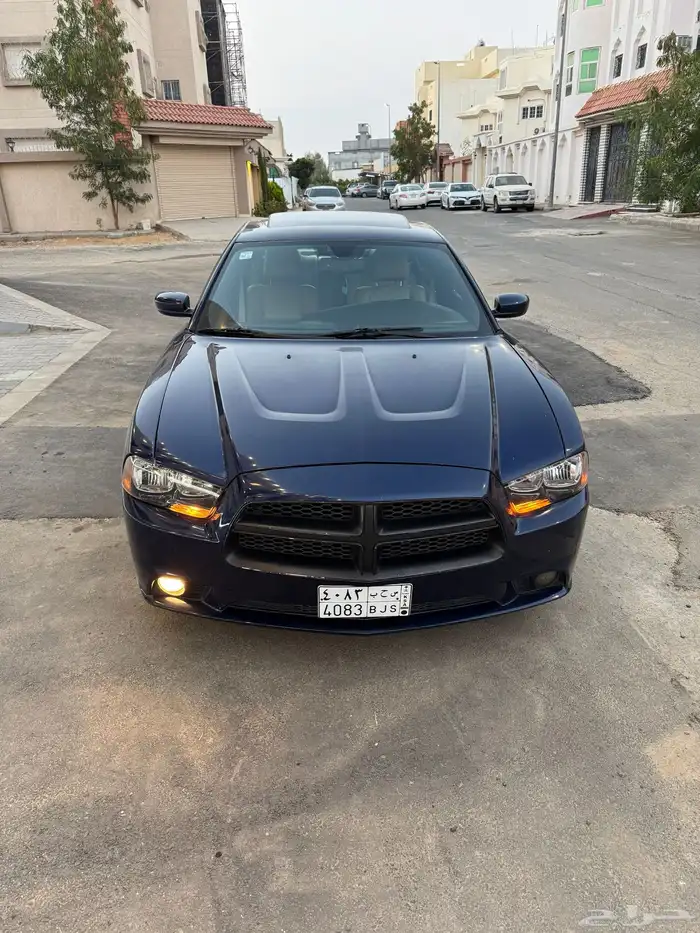 دودج تشارجر 8 سلندر 4