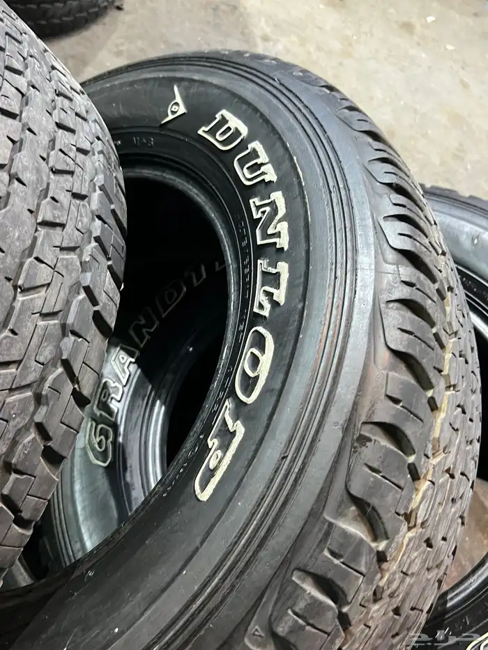 كفرات دنلوب مقاس 275 65 17 تاريخ 2022 نضيفه بالمره اصلي 27