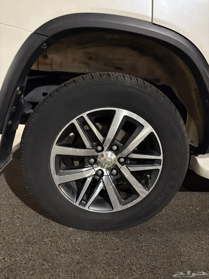 فورتشنر 2017 فل كامل ممشى 190 الف مشدود من والى 33