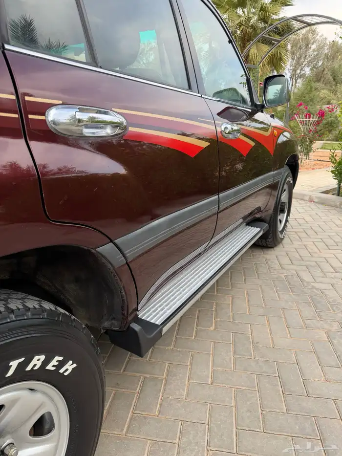 لاندكروزر 1999 قير عادي (عنابي) ممشى قليل 30