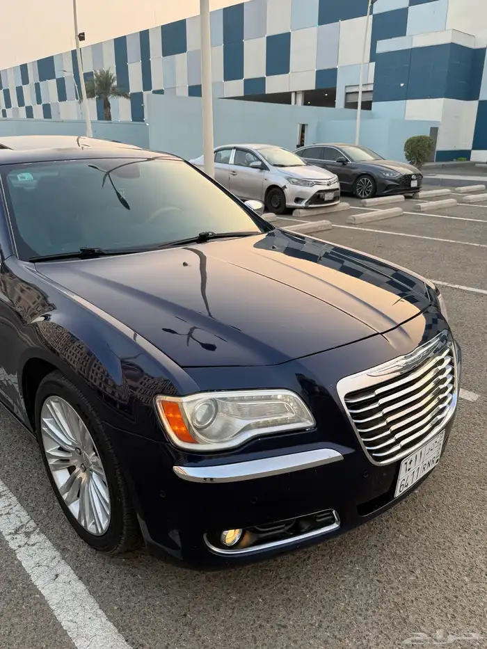 كرايسلر C300 هيمي 2014 ممشى قليل مالك ثاني 29