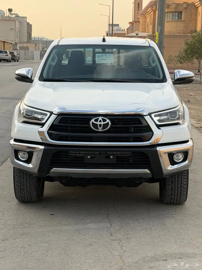 هايلوكس 2022 دبل بنزين وكالة 1