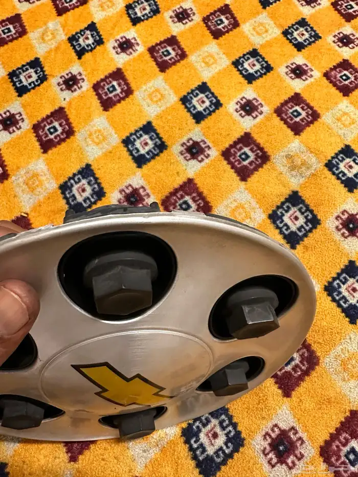 غطاء جنط جمس 2007 الي 2014 اصلي شفر دقة خفيفة موجود بالصور 3