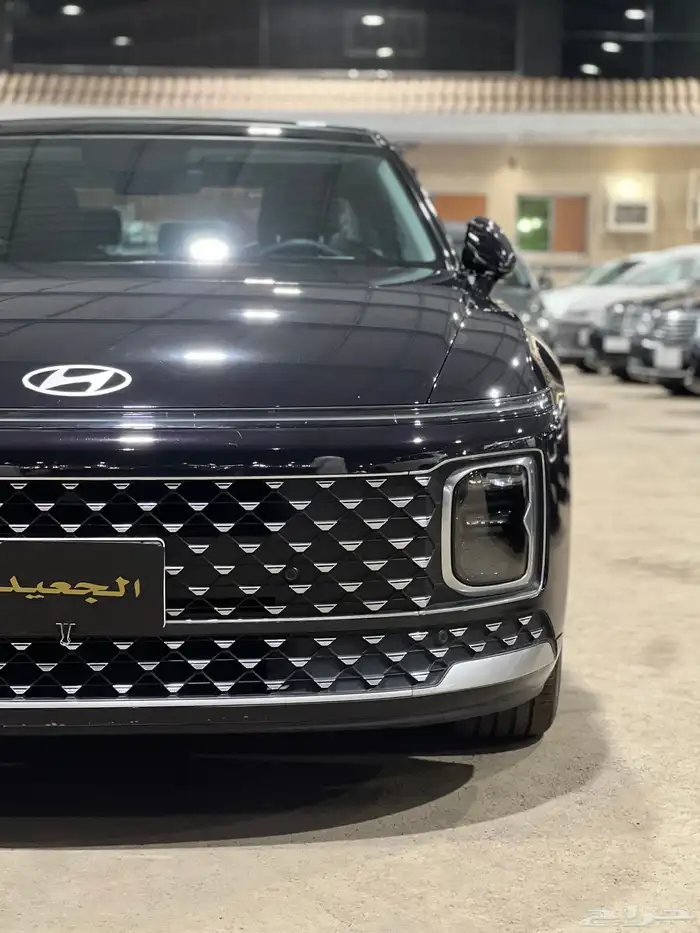 هيونداي ازيرا 2025 3