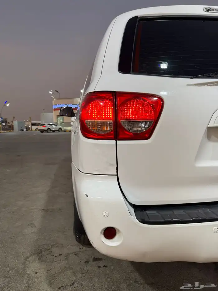 سيكويا 2013 ممشاه 92الف كيلو ستاندر ثلاجه  دبل 4