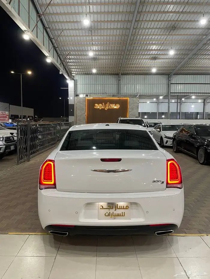 كرايسلر 300s موديل 2021 فل كامل 7