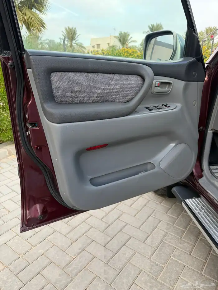 لاندكروزر 1999 قير عادي (عنابي) ممشى قليل 36