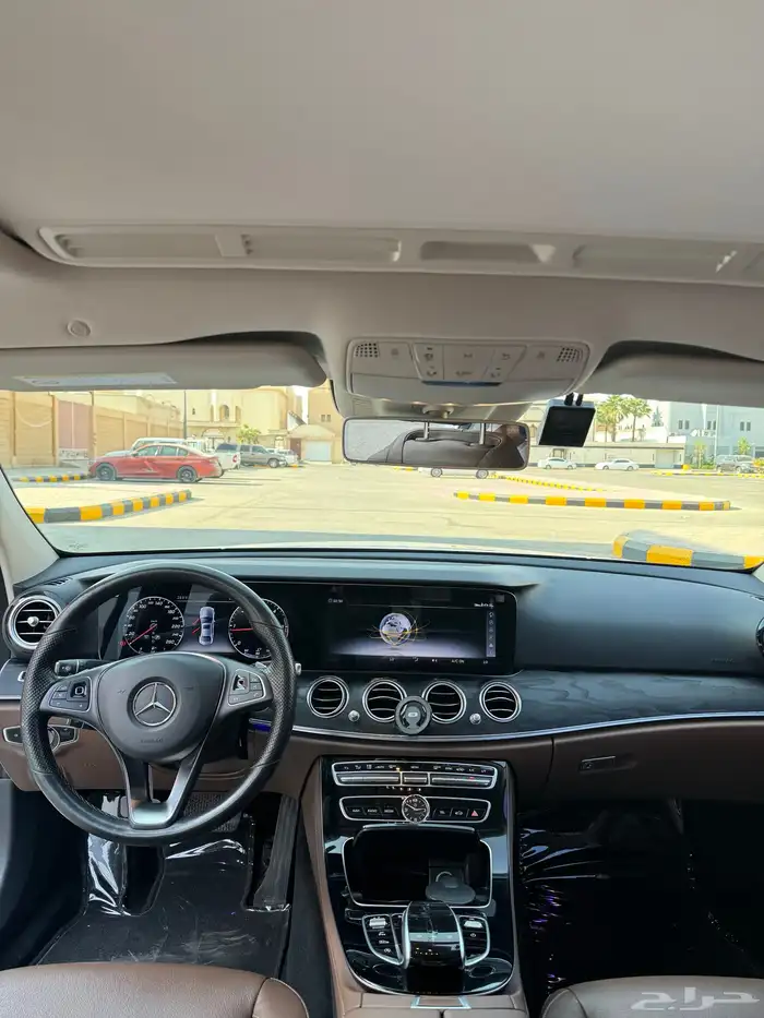 مرسيدس E220d ديزل AMG 10