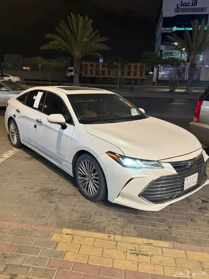 تويوتا أفالون 2021بريميوم فل كامل 0