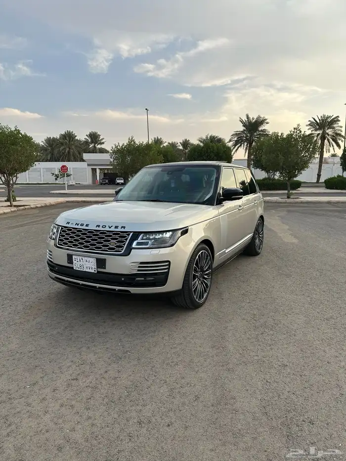 للبيع رنج روفر فوج 510 معدل 2020 6