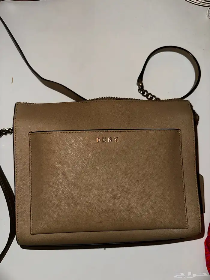 اي شنطة ب150 ريال 1