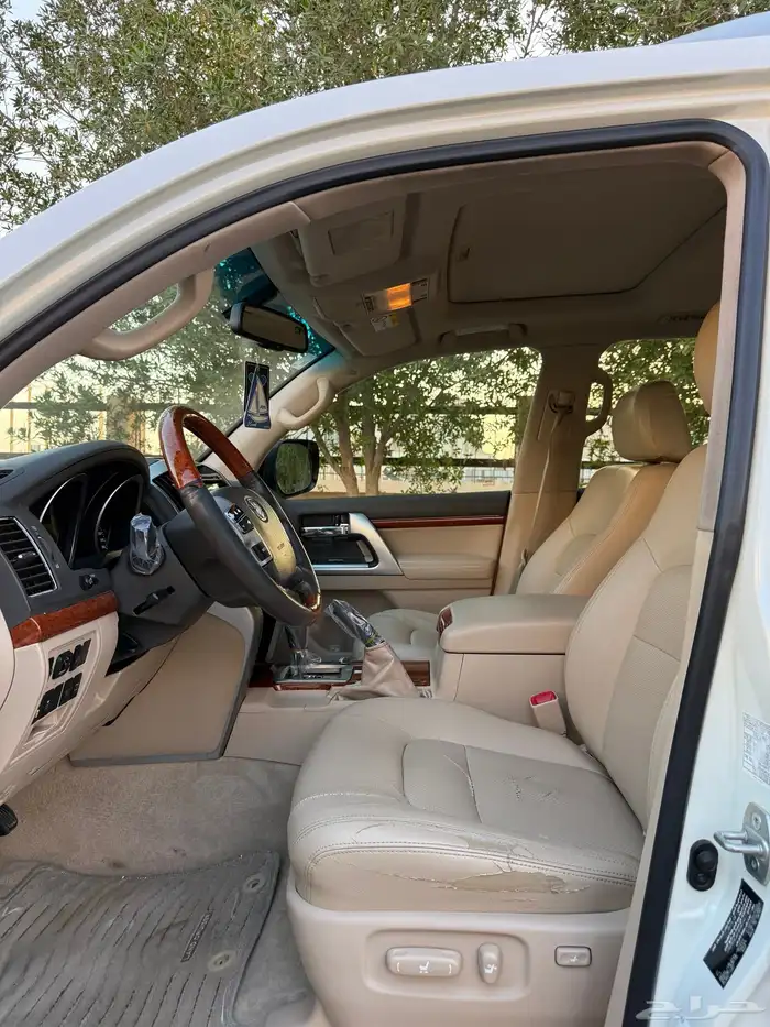 لاندكروزر VXR فكسار 2015 بريمي ( وكالة ) 66