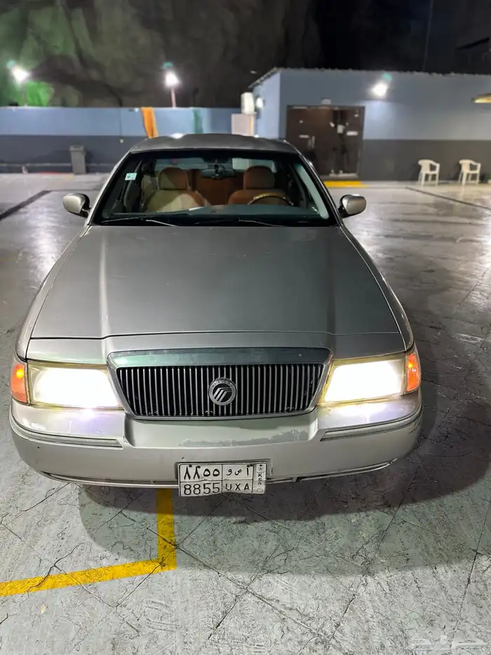 فورد قراند ماركيز لوحه مميزه 0