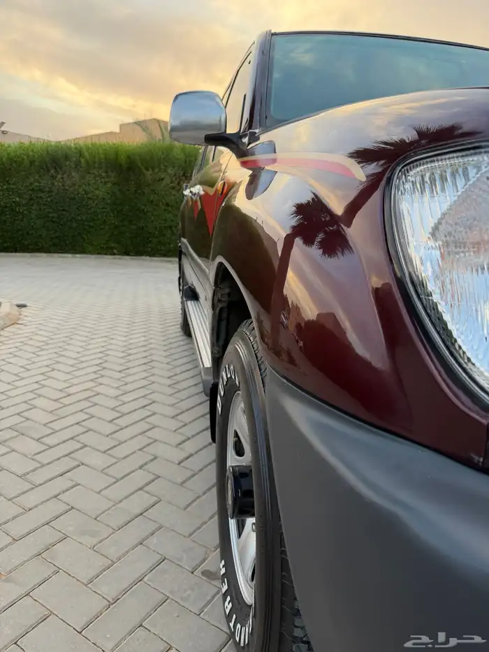 لاندكروزر 1999 قير عادي (عنابي) ممشى قليل 17