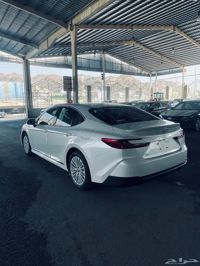 تويوتا كامري بنزين - LE - 2025 6