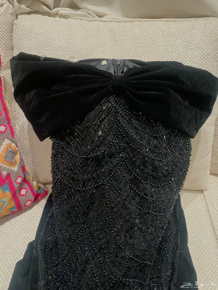 فستان مقاس M تم ارتداؤه مرة واحدة 400 3