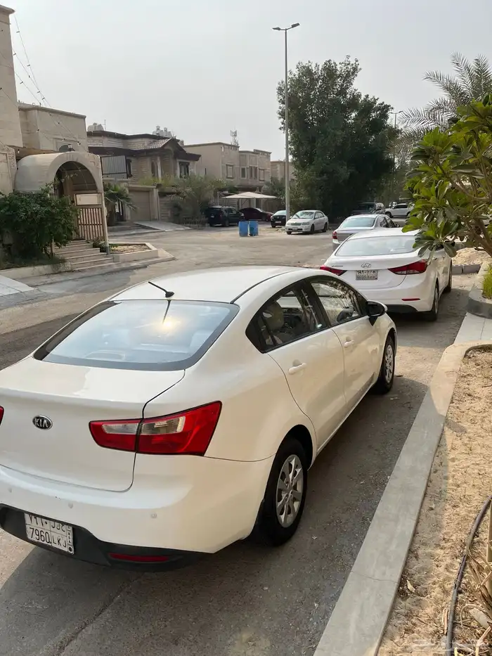 كيا ريو سيدان 3