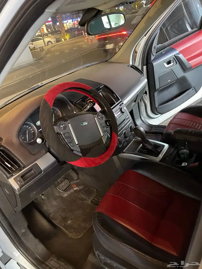 لاند روفر 13