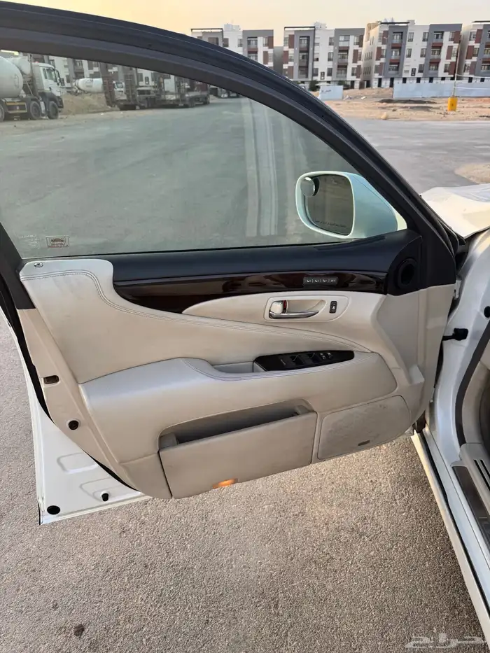 للبيع لكزس 460 لارج 2007 عبداللطيف جميل 8