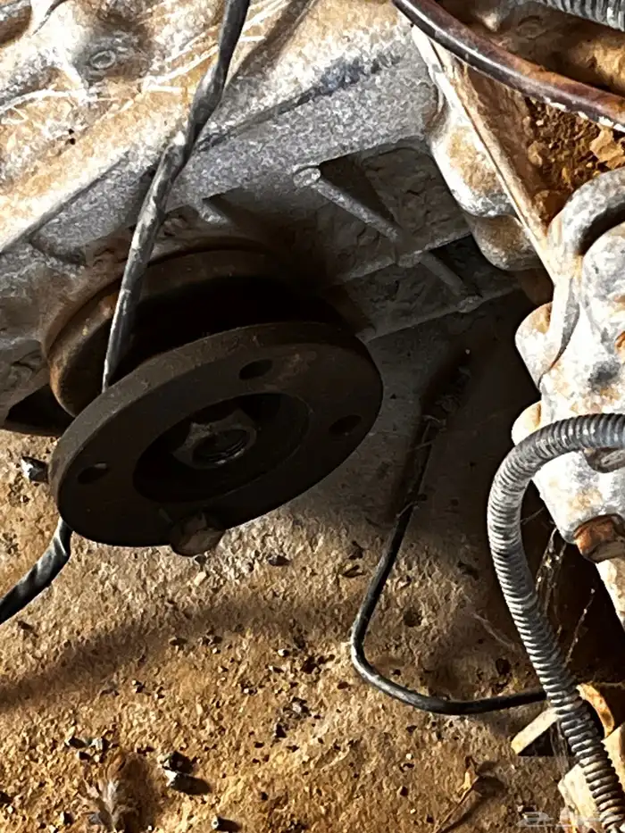 قير نيسان تماتيك معا الكمبيوتر والدعسه موديل من 91 ل97 1