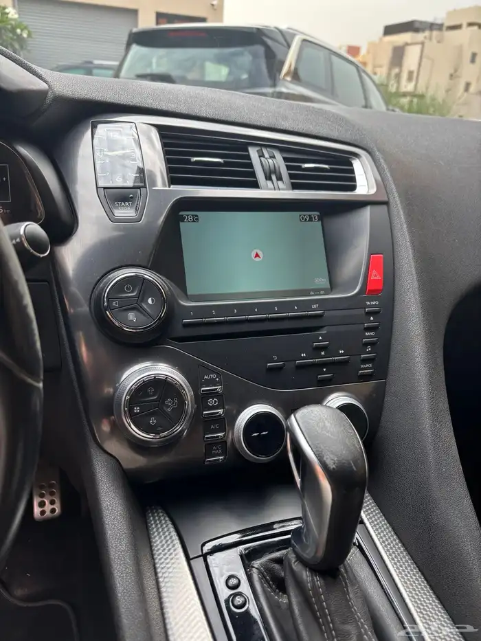 ستروين DS5 لعشاق الذوق والتصميم الفرنسي 2014 8