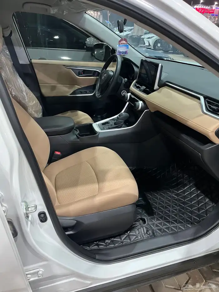 راف فور 2025 دفع رباعي ممشى قليل 21