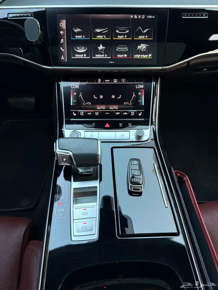 Audi A8L 2021 31