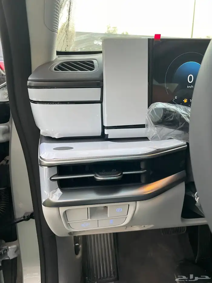 هواندي ازيرا 2026 كلاسيك خليجي داخلي اوف ويت( بنزين) 6سلندر 11