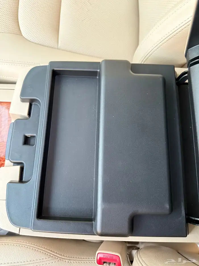 لاندكروزر VXR فكسار 2015 بريمي ( وكالة ) 22