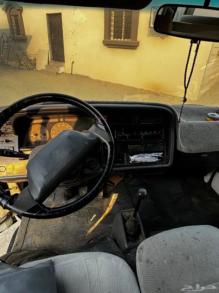 باص للبيع تويوتا بنزيم 1