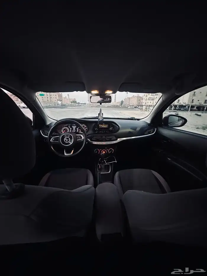 دودج نيون 2017 نظيف جدا للبيع او البدل ب اقل ب جنسيس 31