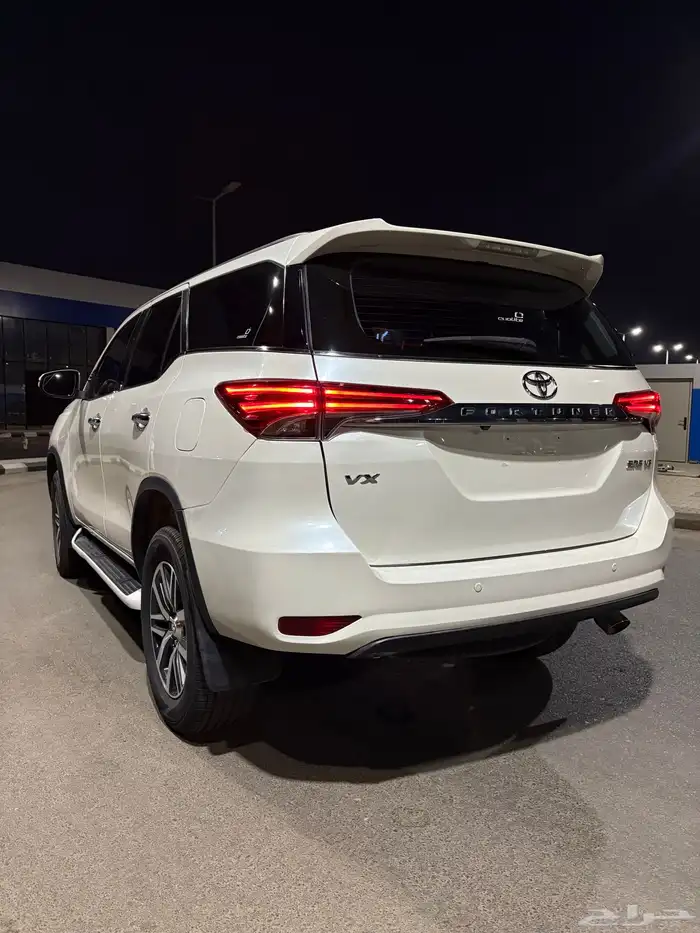 فورتشنر 2017 فل كامل ممشى 190 الف مشدود من والى 4