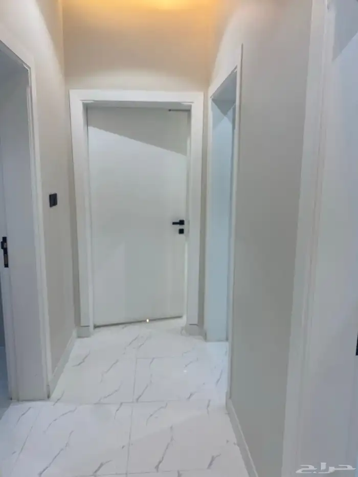 للبيع فيلا روف علوي 10