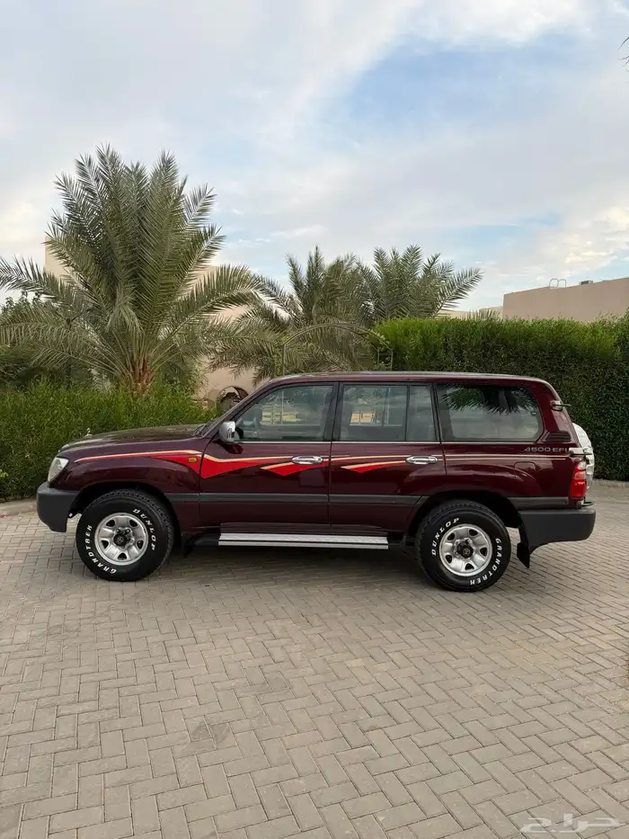 لاندكروزر 1999 قير عادي (عنابي) ممشى قليل 14