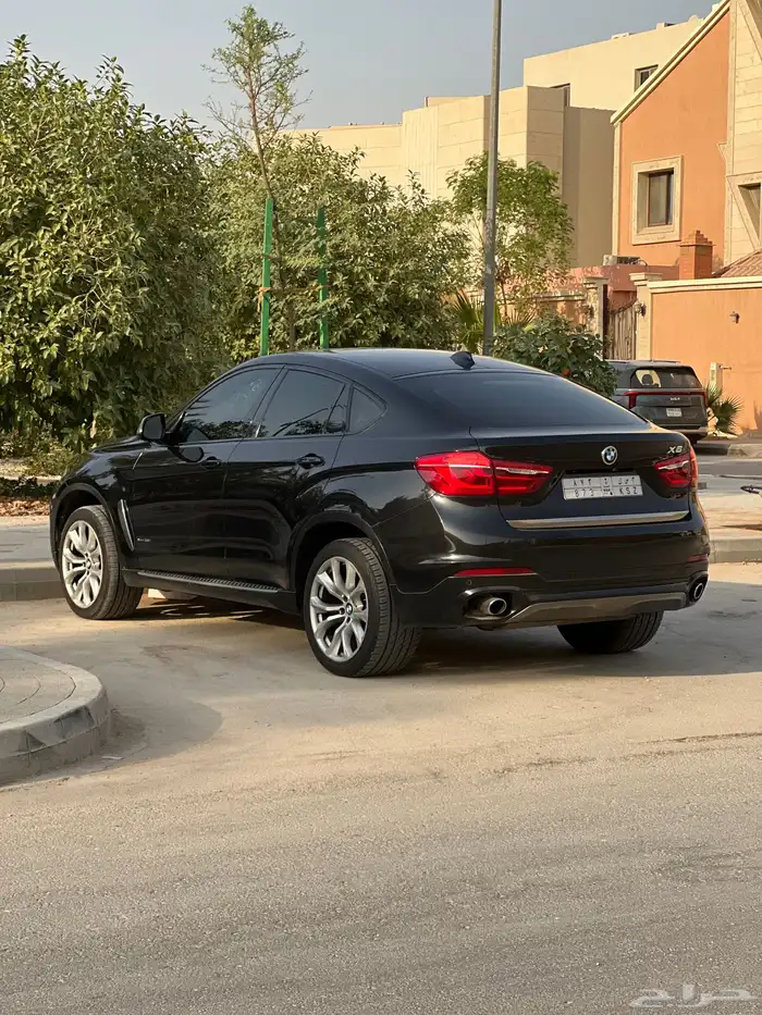 بي ام دبليو X6 نظيف للبيع 7