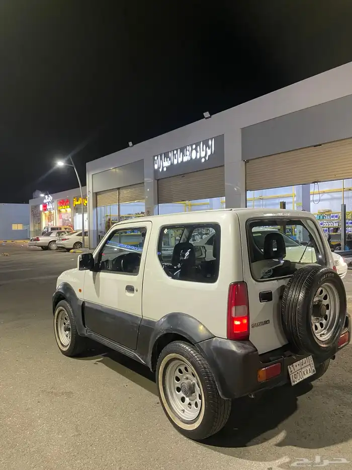 سزوكي جيمني 4