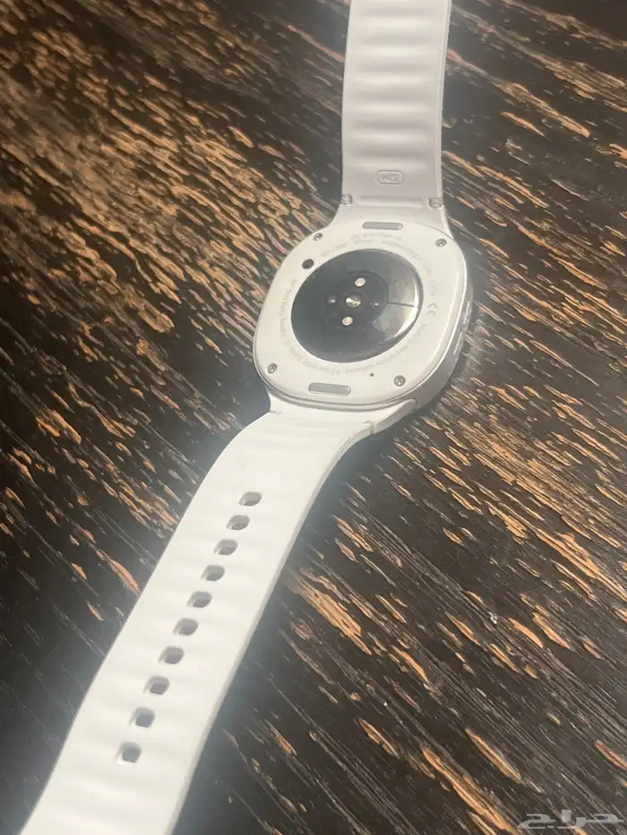 ساعه سامسونج واتش 8  . 40 مم مستعمله للبيع 2