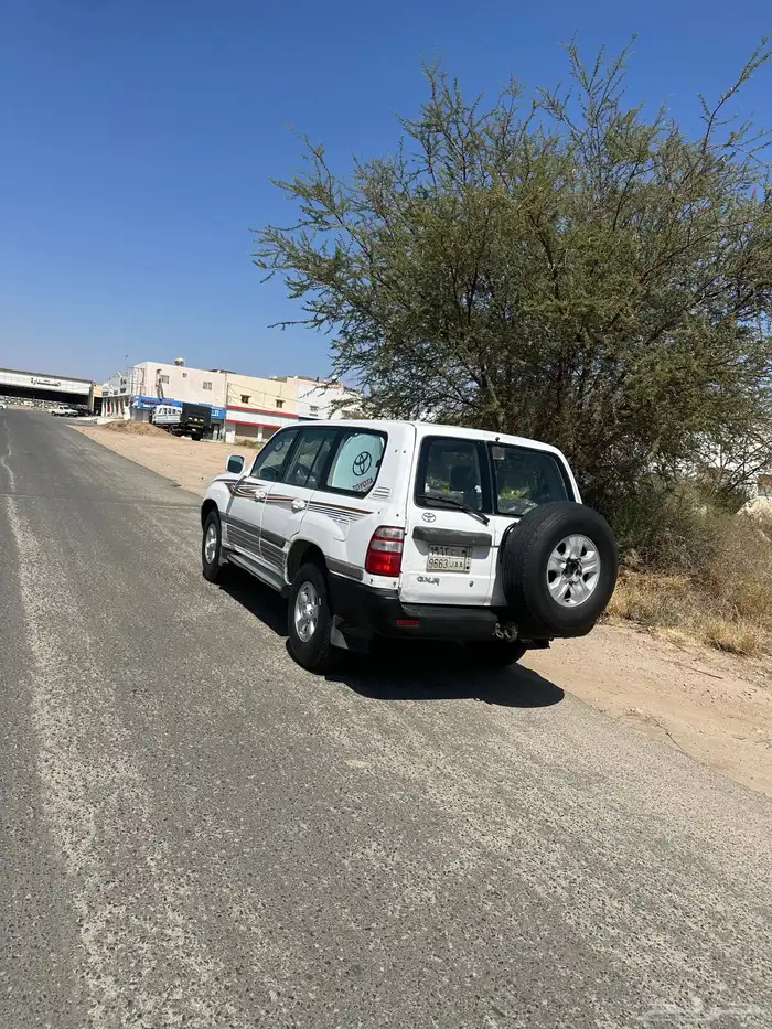 لاندكروزر فل كامل دفلك موتر طيب جداا للمستخم 41