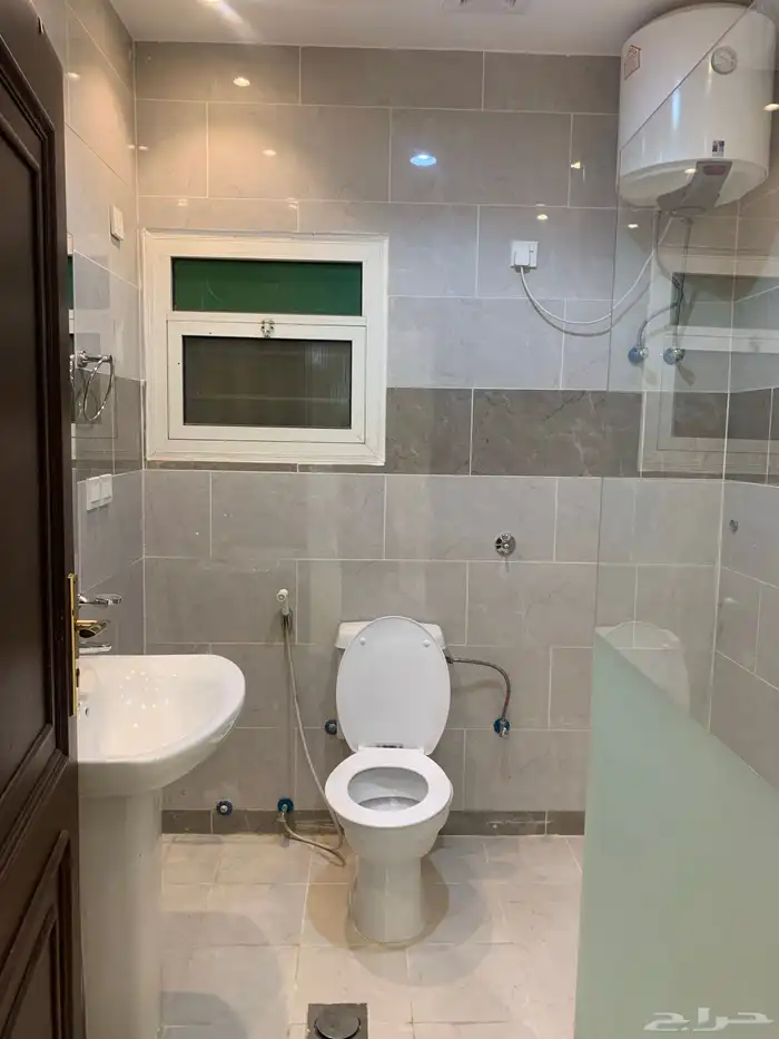 للإيجار شقة (نصف فيلا ) سلطانة مستشفى فقيه 6