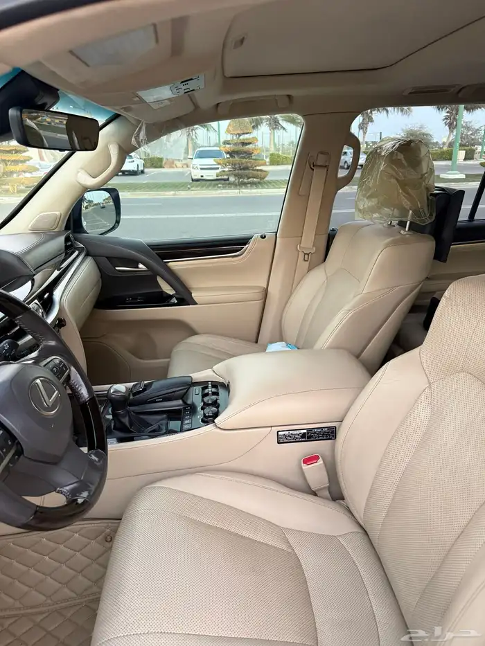 جيب لكزس LX570. 2020 17
