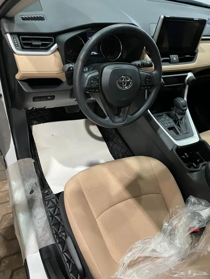 راف فور 2025 دفع رباعي ممشى قليل 10