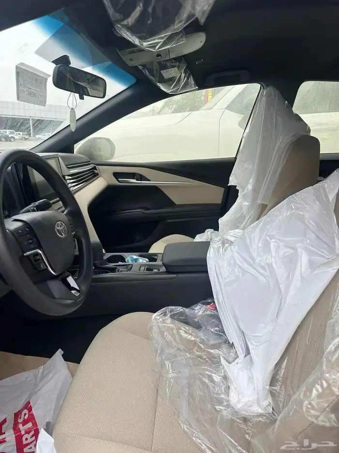 عرض خاص كامري 2025 E بنزين سعودي لون ابيض 3