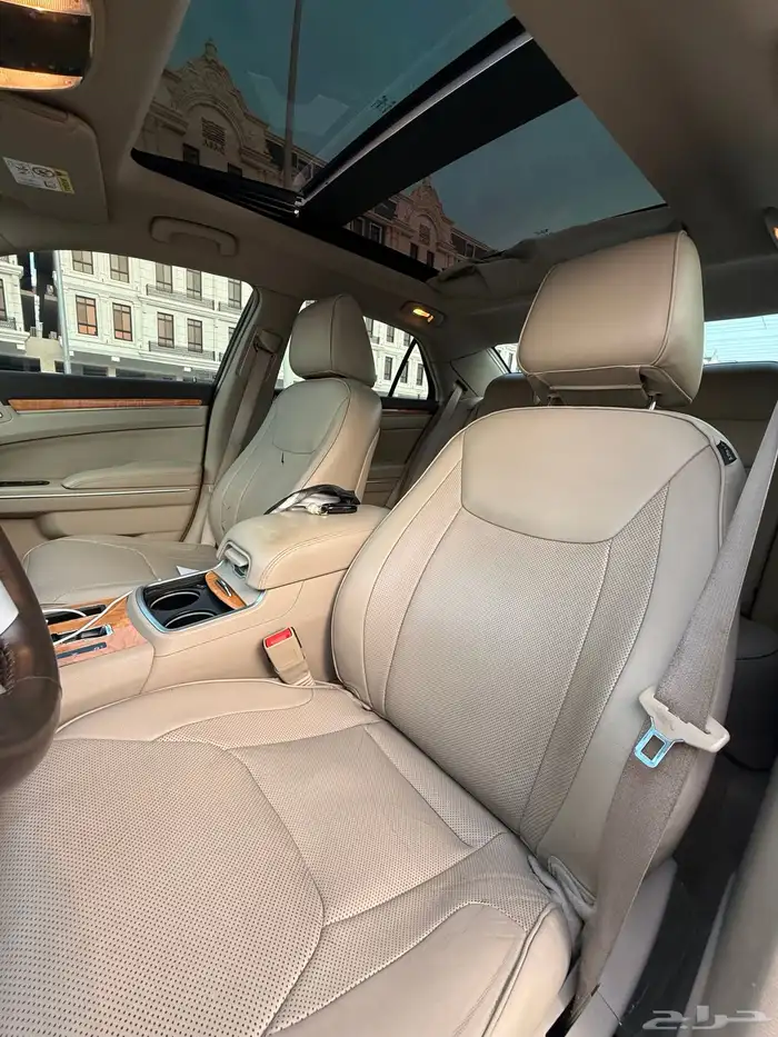 كرايسلر C300 هيمي 2014 ممشى قليل مالك ثاني 13