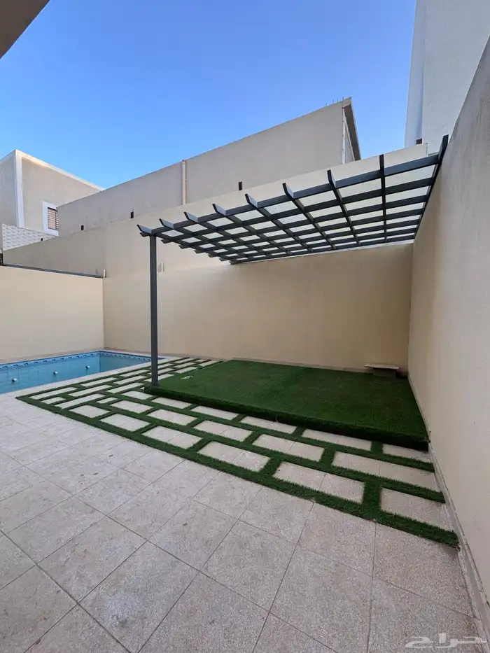 للبيع فيلا مستقله دورين وملحق مساحه 350 الارض من 840 الف 9