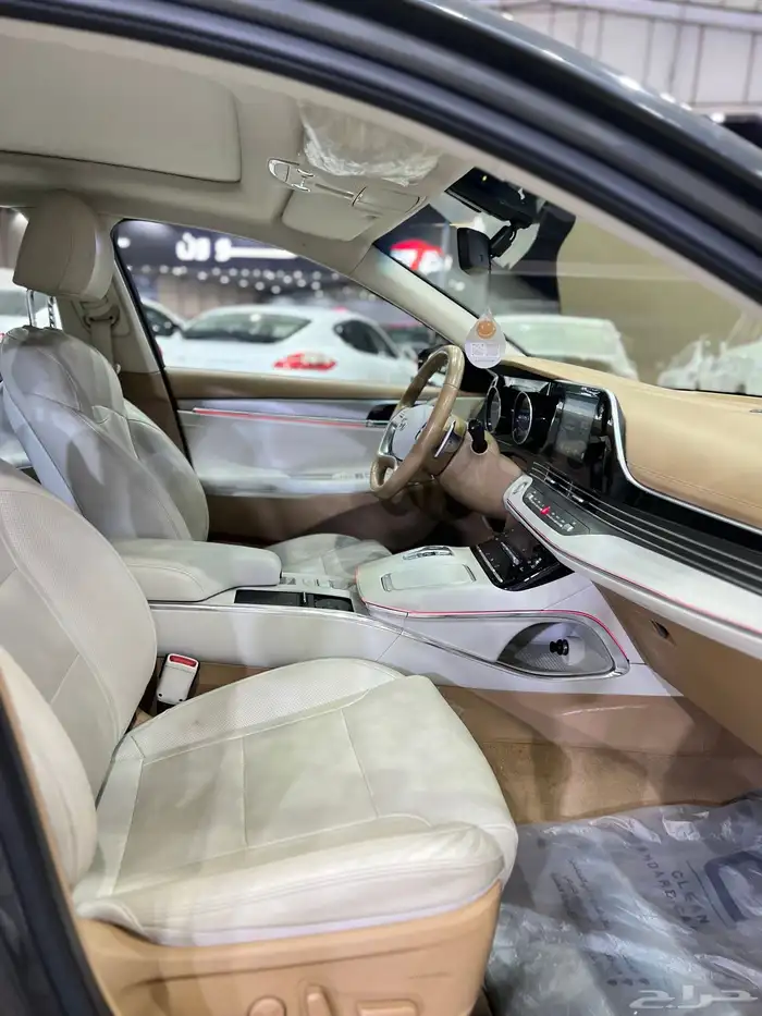 هيواندي ازيرا 2023 نص فل سعودي ماشي 81 الف 12