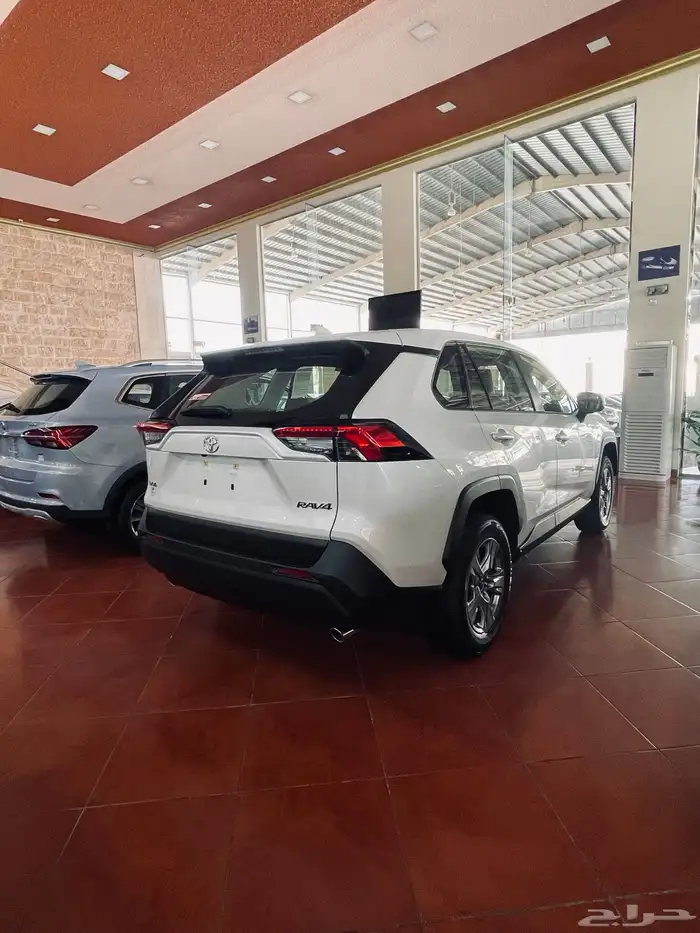 تويوتا راف فور - استاندر - 2025 4