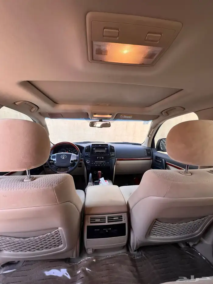 لاندكروزر 6