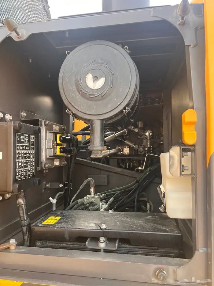 بوكلين فولفو موديل 2023 10