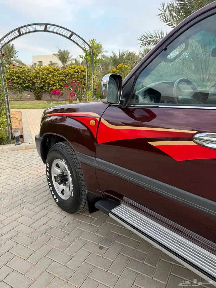 لاندكروزر 1999 قير عادي (عنابي) ممشى قليل 27