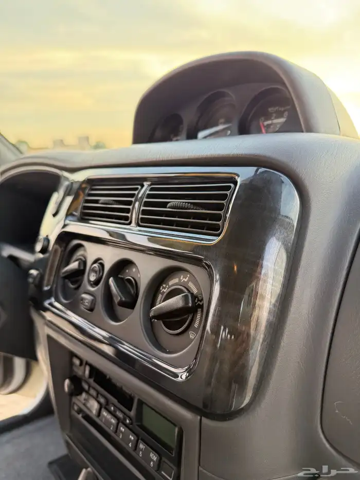 للبيع جيب مستوبيشي ناثيفا نادر مخزن ممشى86 الف 35